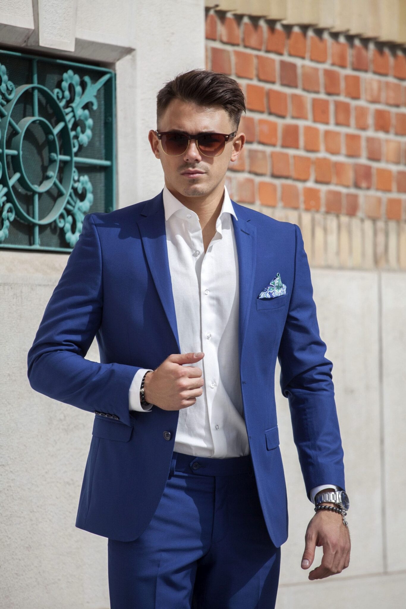 Slim Fit &Ouml;lt&ouml;ny&ouml;k Vil&aacute;ga