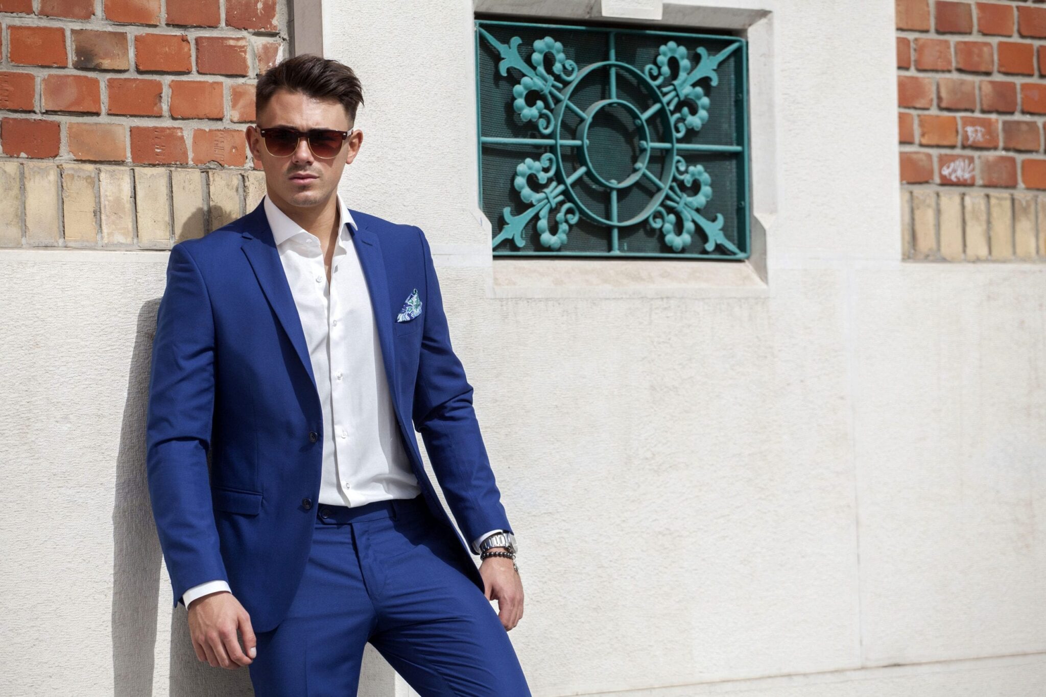 Slim Fit &Ouml;lt&ouml;ny&ouml;k Vil&aacute;ga