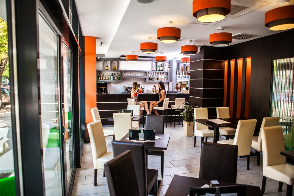 NYERJ EGY WELLNESS H&Eacute;TV&Eacute;G&Eacute;T!