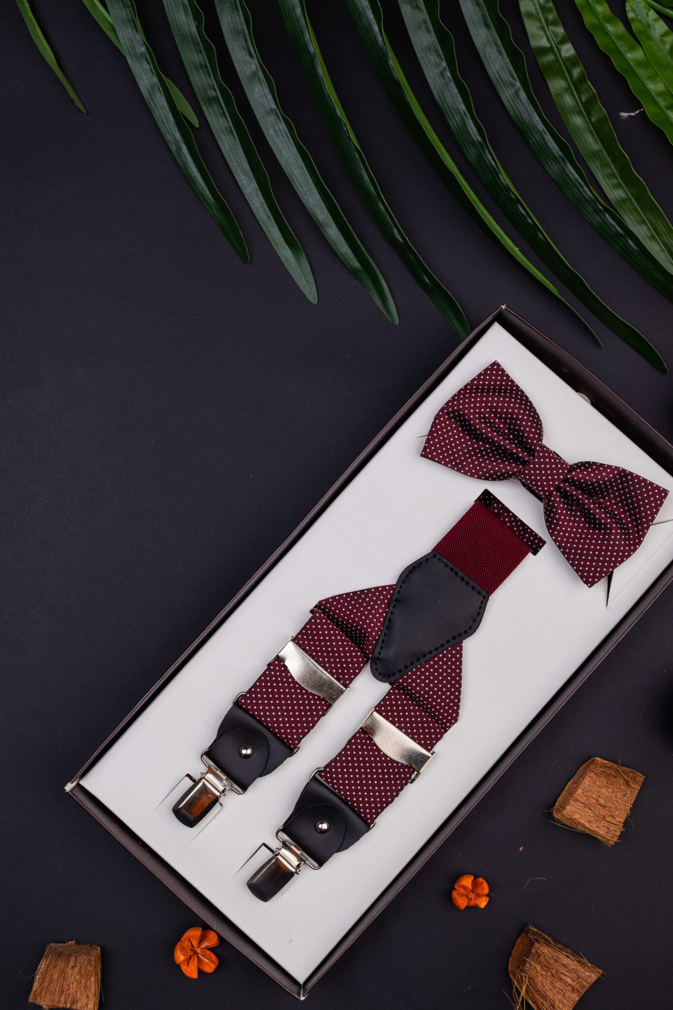 Bordó Fehér Pöttyös Nadrágtartó