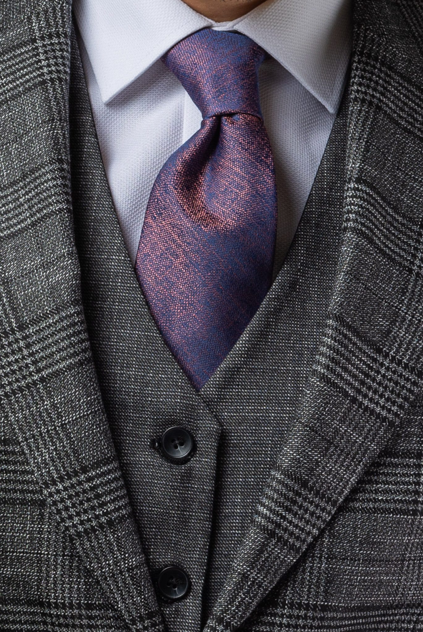 Szürke Kockás Háromrészes Öltöny Szürke Kockás Háromrészes Öltöny