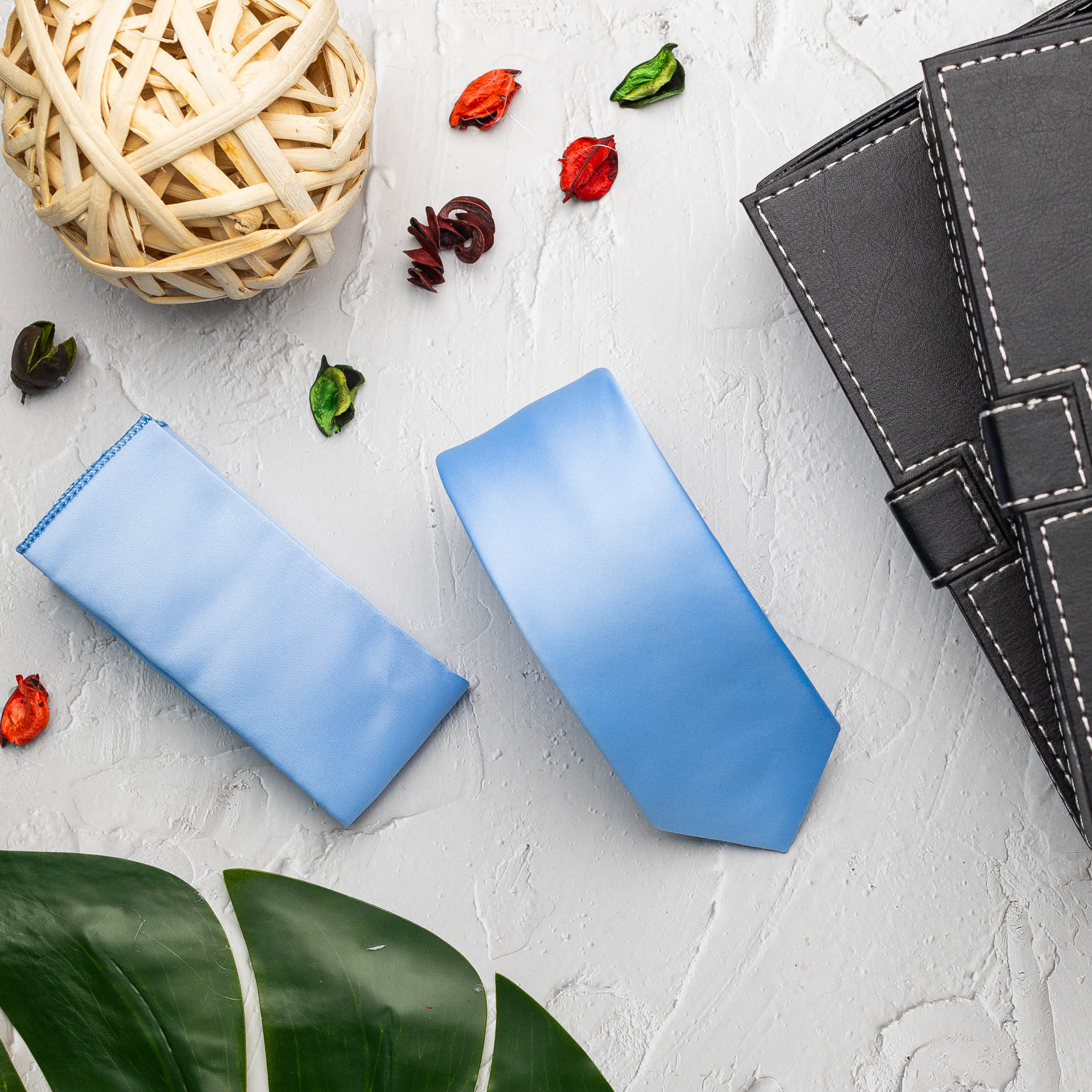 Világoskék Slim Nyakkendő + Díszzsebkendő Világoskék Slim Nyakkendő + Díszzsebkendő